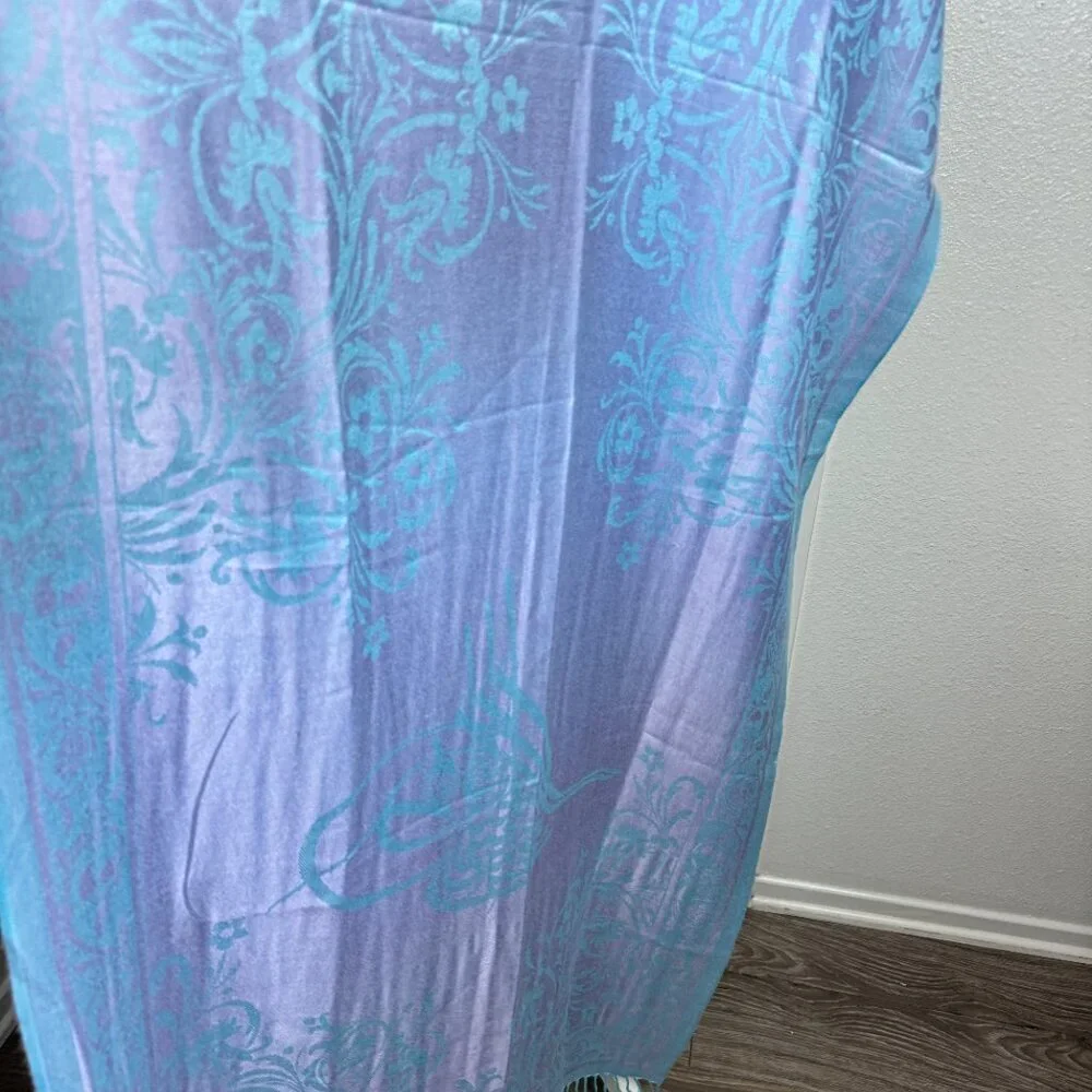 Elegant NWOT Pashmina Scarf